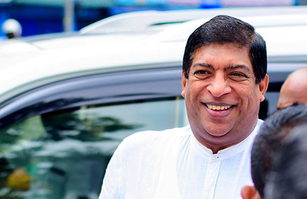 කටුපොල් තහනම ඉවත්කර දෙන්න හිටපු ඇමති රවී මැදිහත් වෙයි !