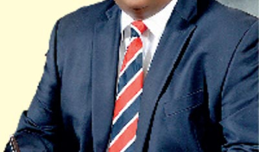 වැටුණු වලෙන් ගොඩ එන ආර්ථිකයක්
